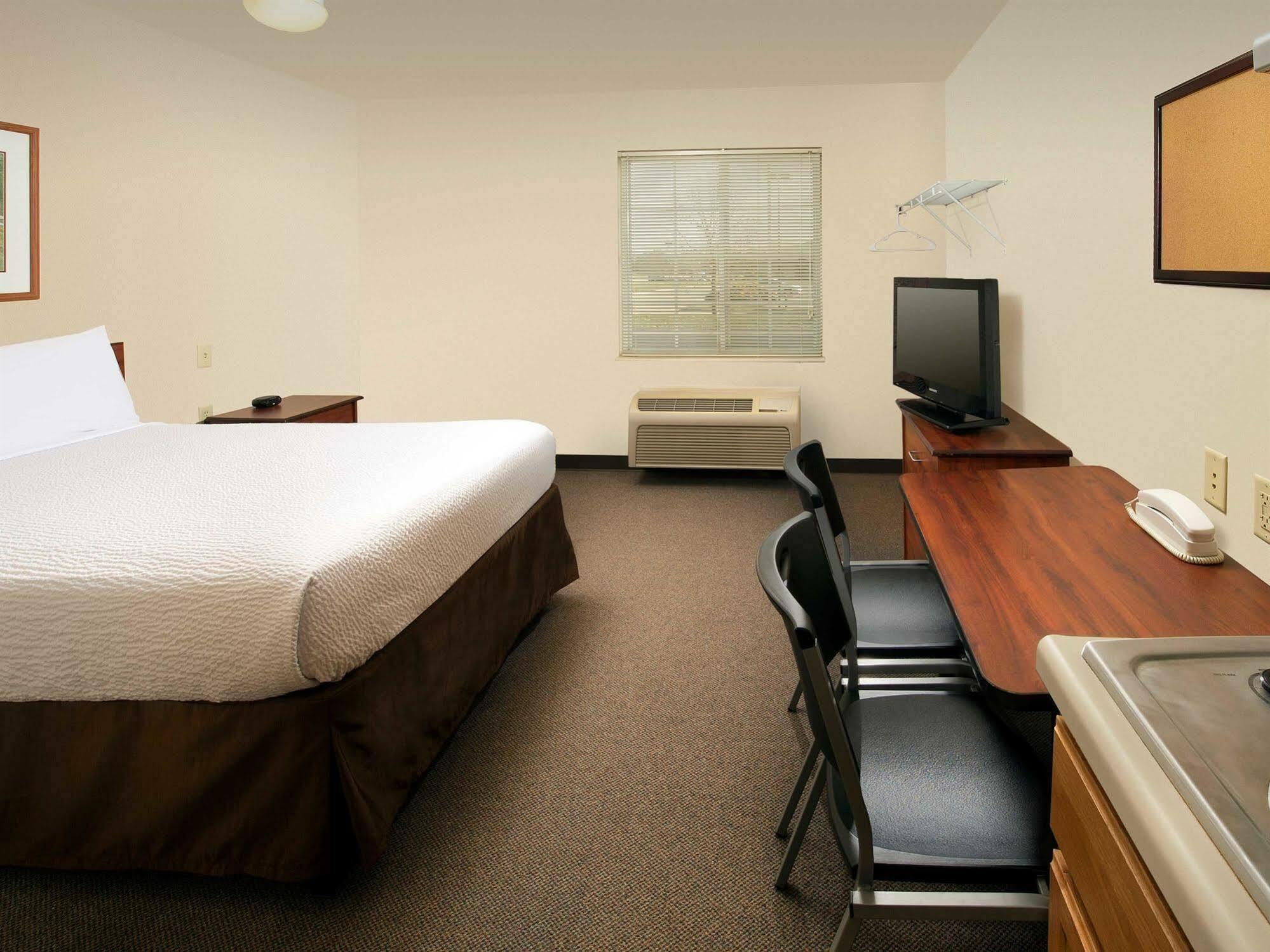 Extended Stay America Select Suites - Charleston - Ashley Phosphate Rd. North Charleston Exterior photo